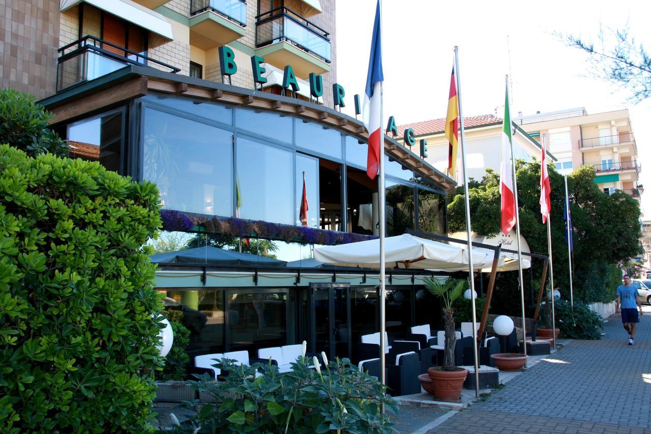 Hotel Beaurivage Fano Kültér fotó