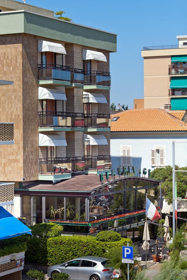 Hotel Beaurivage Fano Kültér fotó